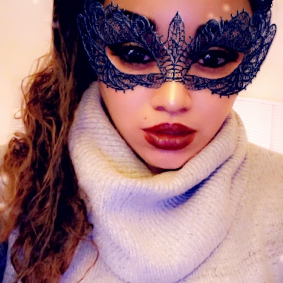 Meet your Posher, Diamond - Picture 4 of 8